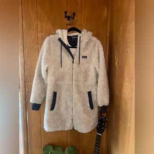 Patagonia dusty Mesa parka